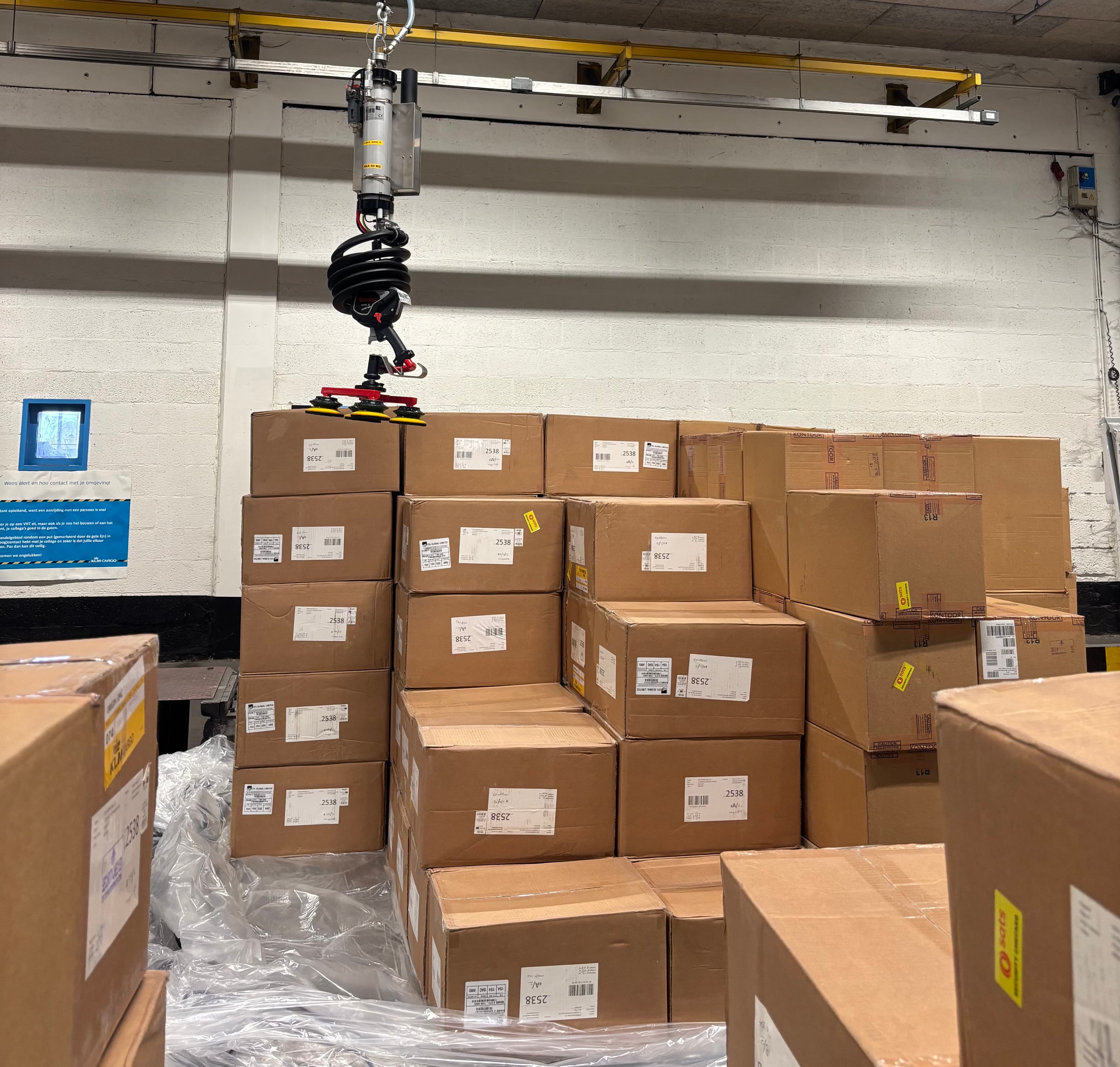 Mastering High-Density Tracking: Why the Right Label is the Secret to Mass-Scanning Success